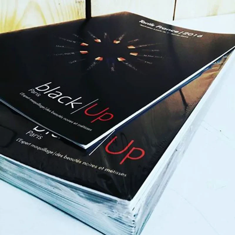 Brochure pour les cosmétiques Black Up