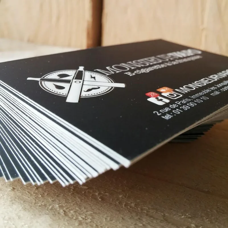 Carte de visite avec Vernis 3D pour Monsieur Vapo